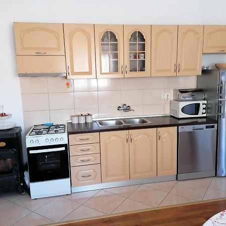 Apartments Nana Биоград-на-Мору Экстерьер фото