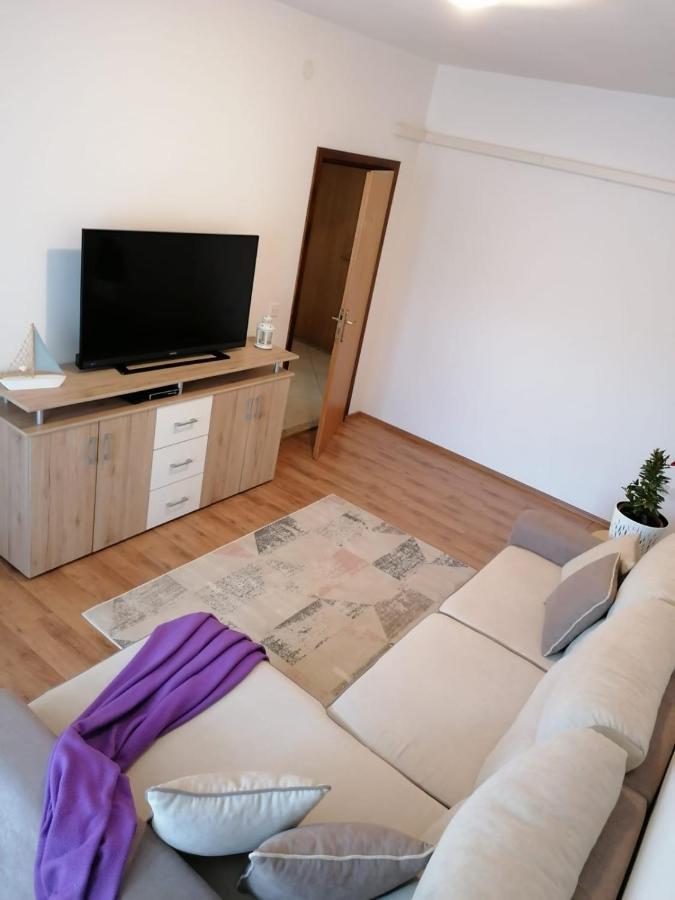 Apartments Nana Биоград-на-Мору Экстерьер фото