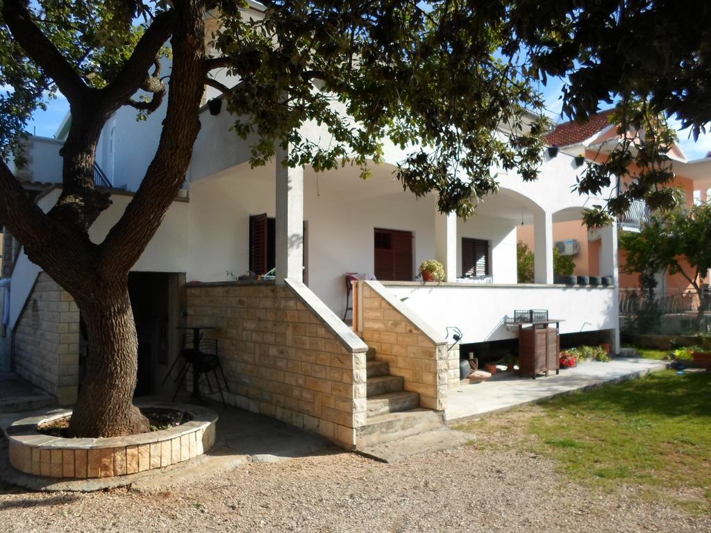 Apartments Nana Биоград-на-Мору Экстерьер фото