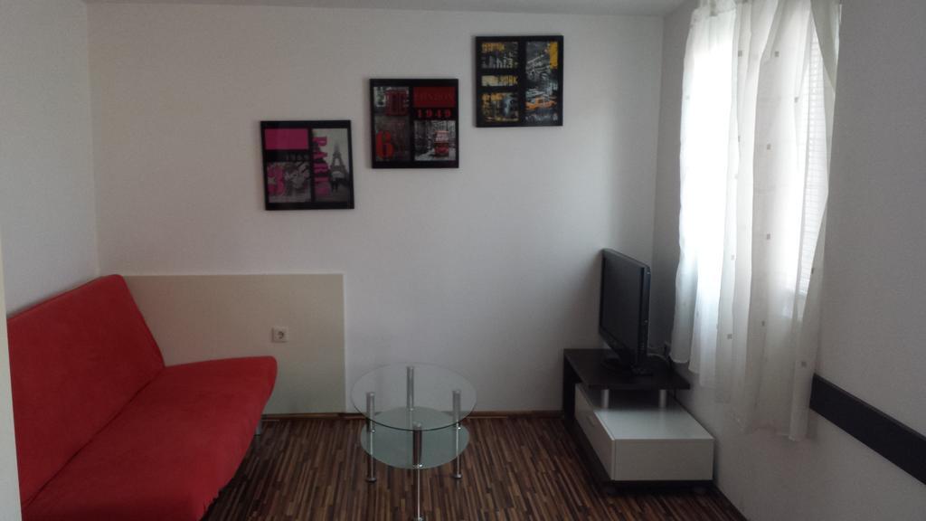 Apartments Nana Биоград-на-Мору Экстерьер фото